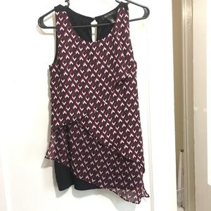 {WHBM} geometric/asymmetric sleeveless blouse